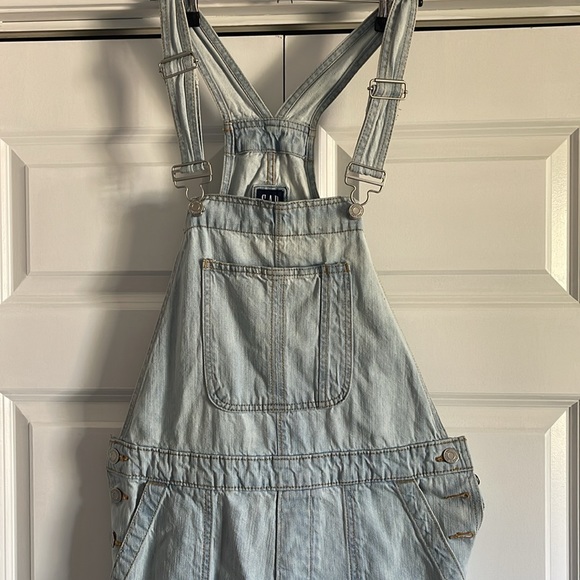 Gap Denim Light Wash Overalls - Picture 3 of 9
